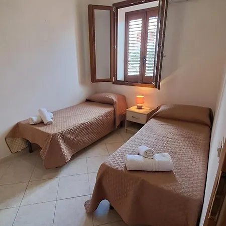 Le Lune 2 Apartment *